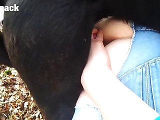 Dándole De Perrito En 4 A Rica Putita